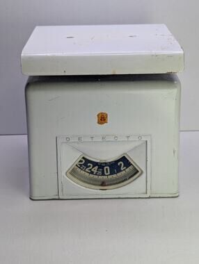 Vintage Detecto 25 lb Metal Kitchen Countertop Scale White USA Farmhouse Decor